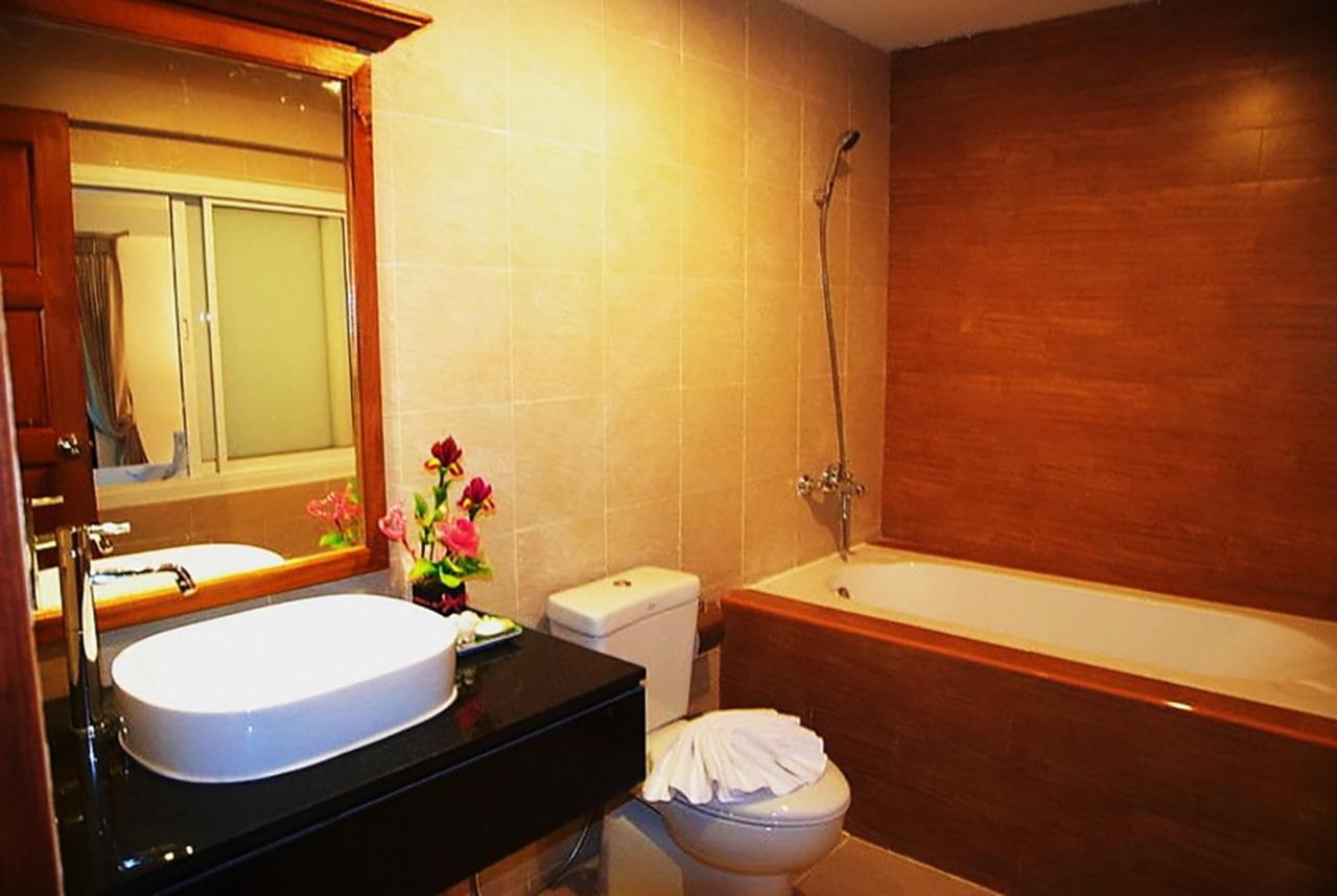 Bodega Phuket Patong (Adults Only) Exterior foto
